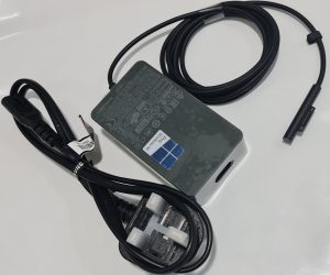 MICROSOFT Q4Q-00005 65W CHARGER ( 15V 4A ) ( Surface Pro 6/7 )